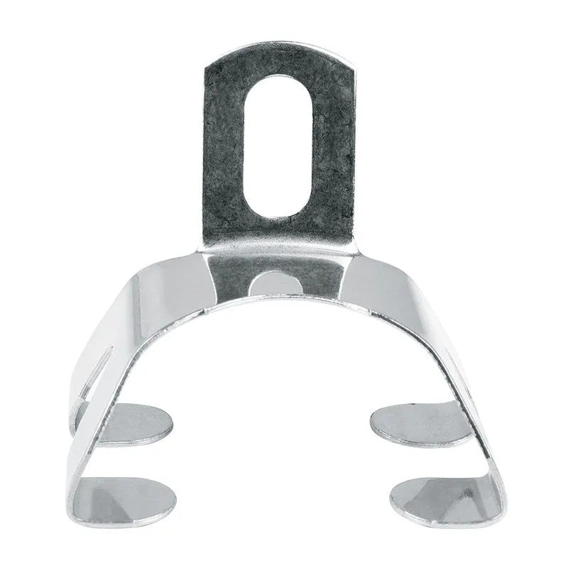 704197