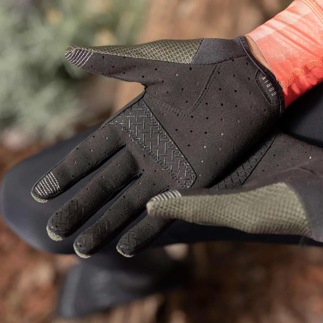 Guantes-lynx-unisex-army-gobik-3_ca737aab-048f-4850-8968-e5e4150ab417_1280x